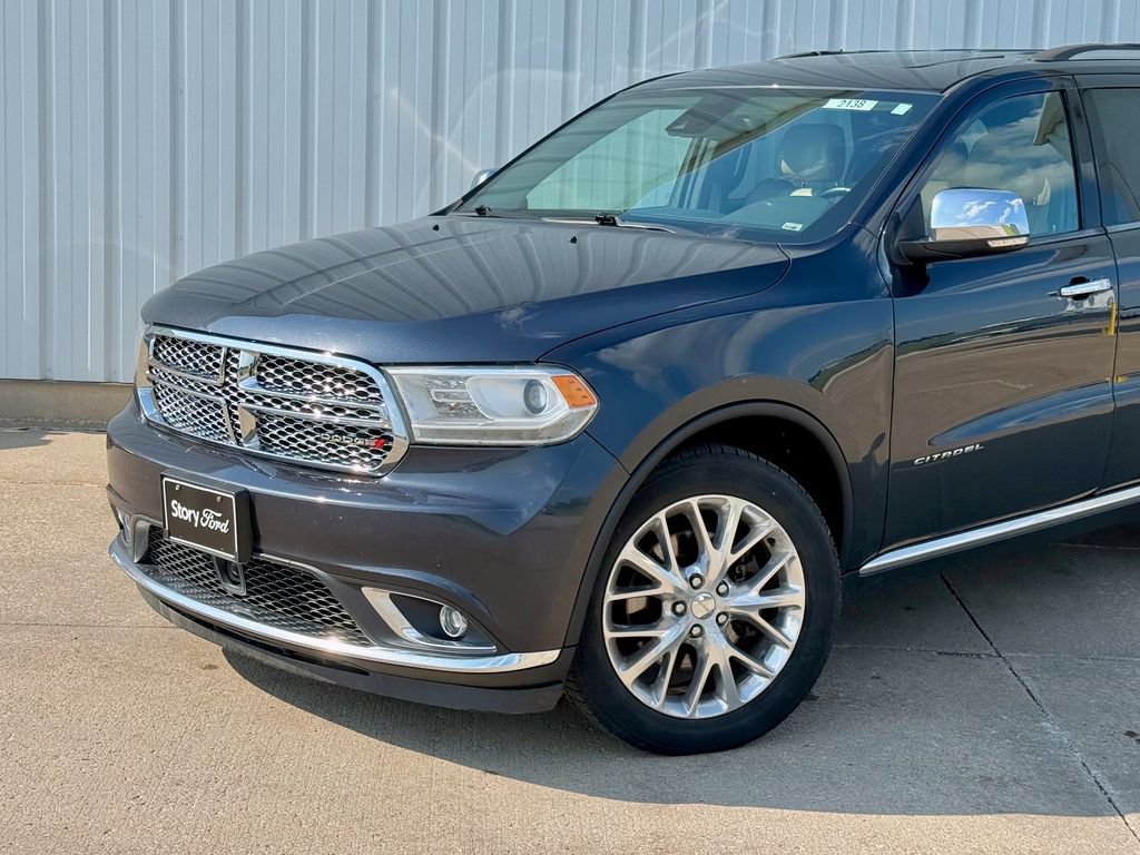 Used 2015 Dodge Durango Citadel w/ Technology Group AWD/4WD image 2
