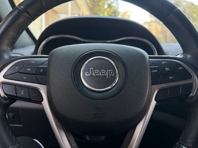 Used 2018 Jeep Grand Cherokee Altitude image 20