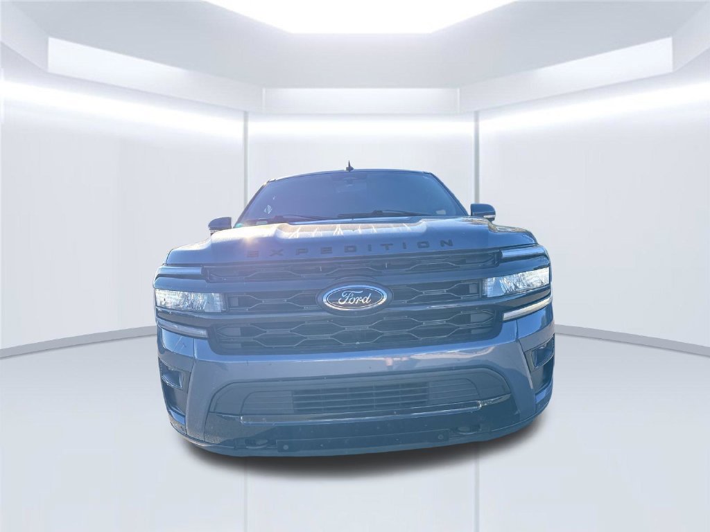 Used 2023 Ford Expedition Limited AWD/4WD image 11
