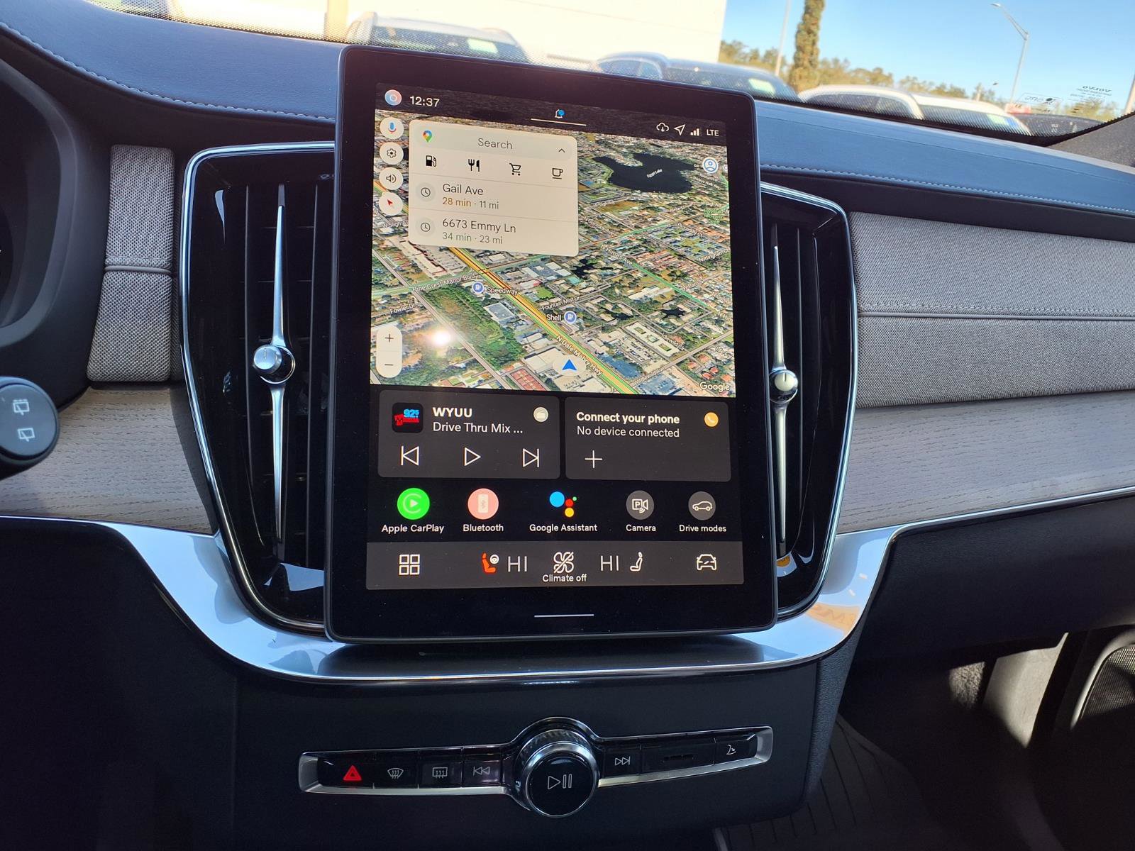 New 2026 Volvo XC90 B5 Core w/ Protection Package Premier image 16