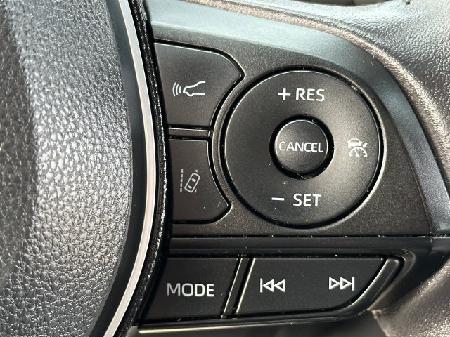 Certified 2019 Toyota RAV4 XLE w/ Convenience Package AWD/4WD image 15