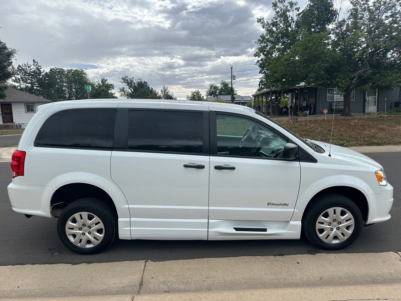 Used 2019 Dodge Grand Caravan SE image 7