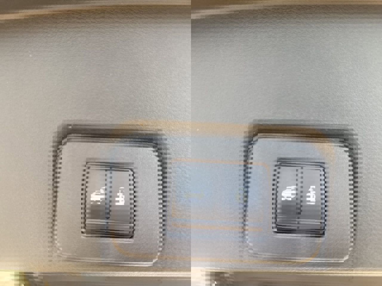 Used 2024 Nissan Rogue SV w/ SV Premium Package image 35