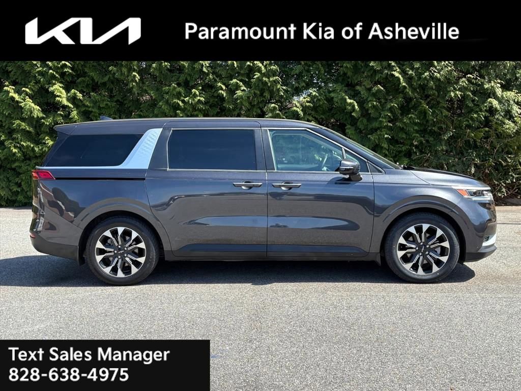 Certified 2023 Kia Carnival EX image 6