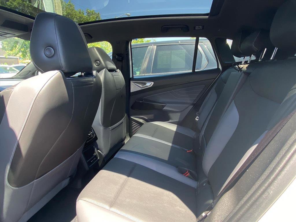 Certified 2023 Volkswagen ID.4 Pro S AWD/4WD image 18