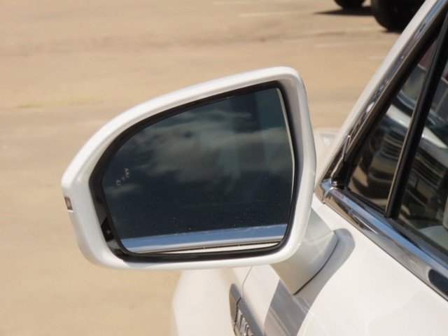Certified 2023 Lincoln Nautilus FWD w/ Premium Package image 17
