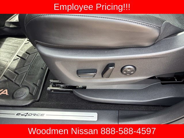 Used 2025 Nissan Ariya AWD image 14