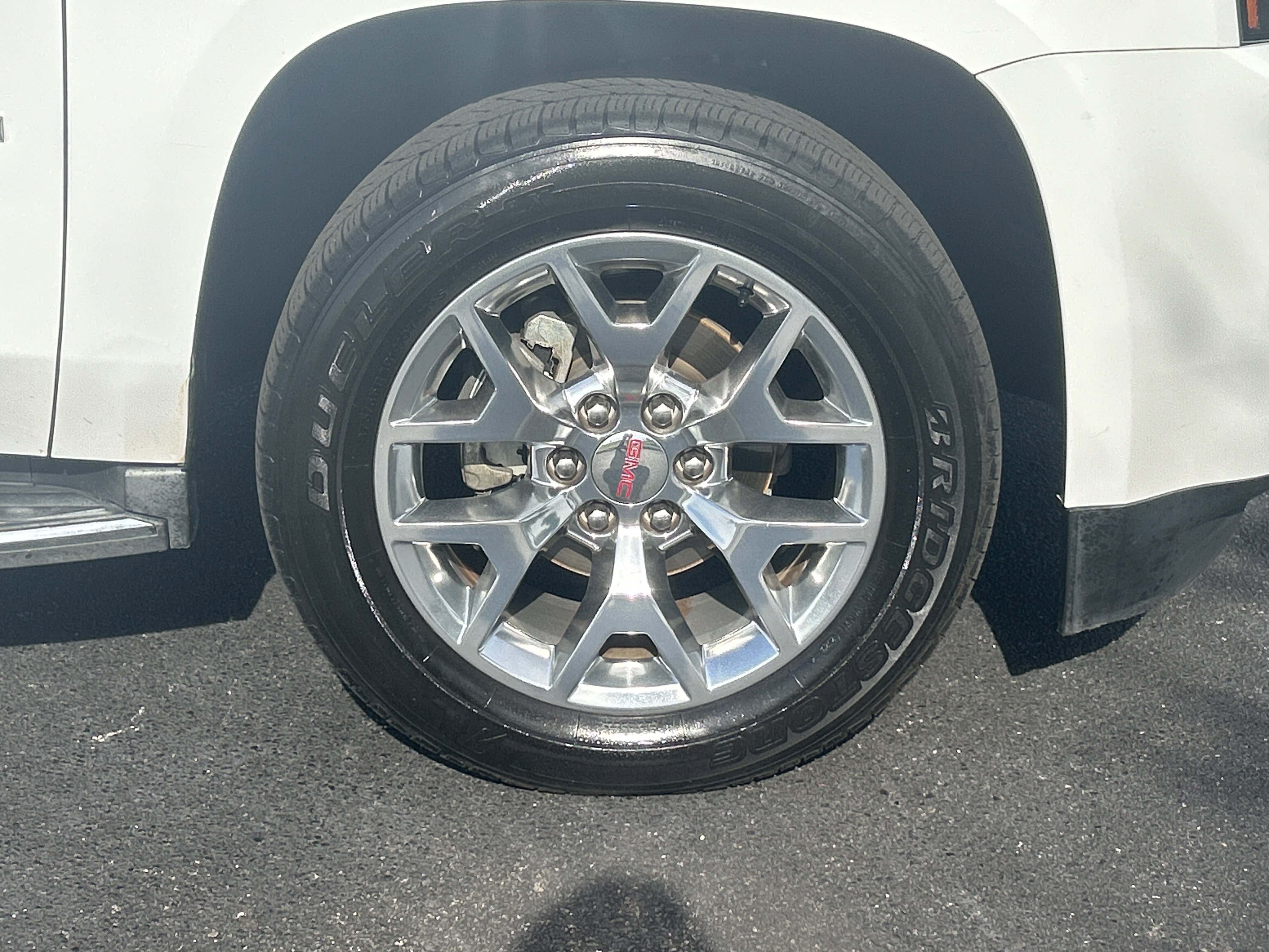 Used 2016 GMC Yukon SLT w/ Open Road Package AWD/4WD image 12