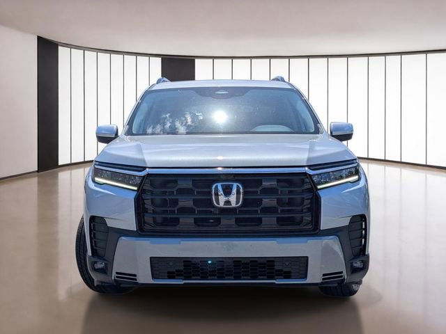 New 2026 Honda Pilot Touring image 2
