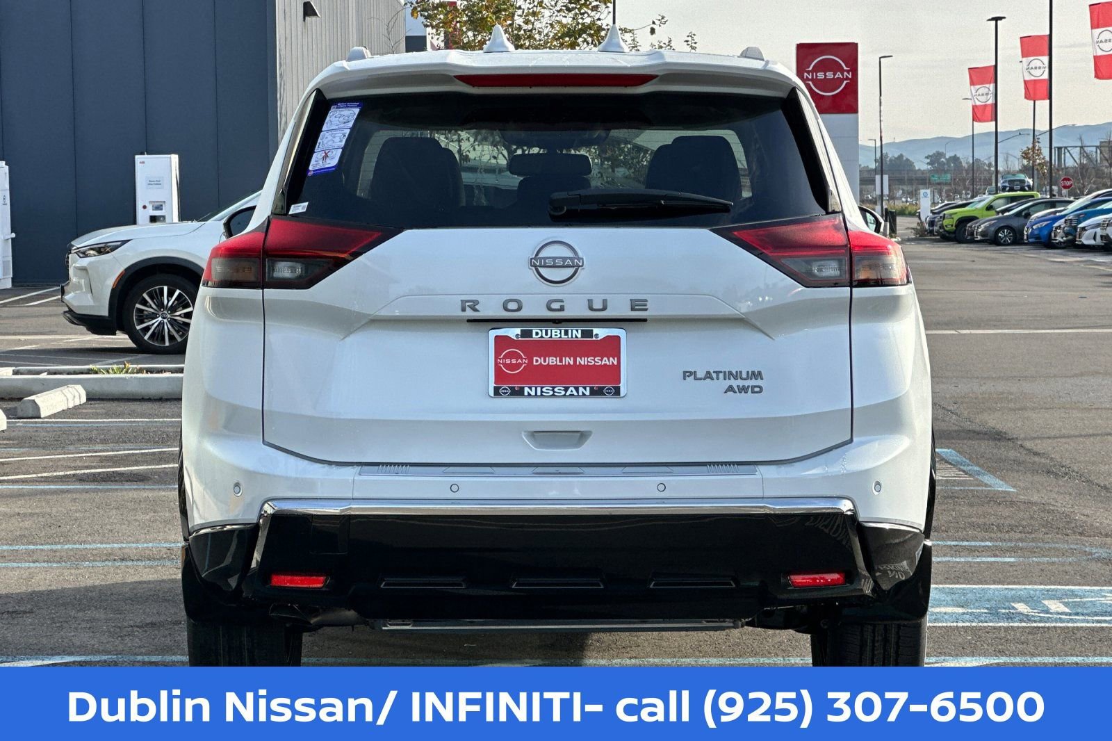 New 2026 Nissan Rogue Platinum w/ Tech Package AWD/4WD image 5