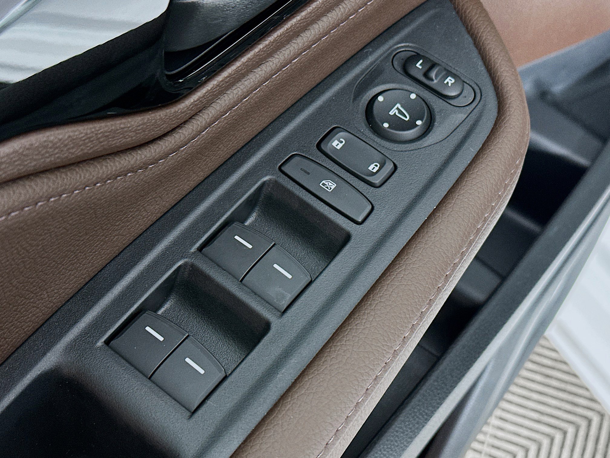 New 2026 Honda Odyssey Touring image 17