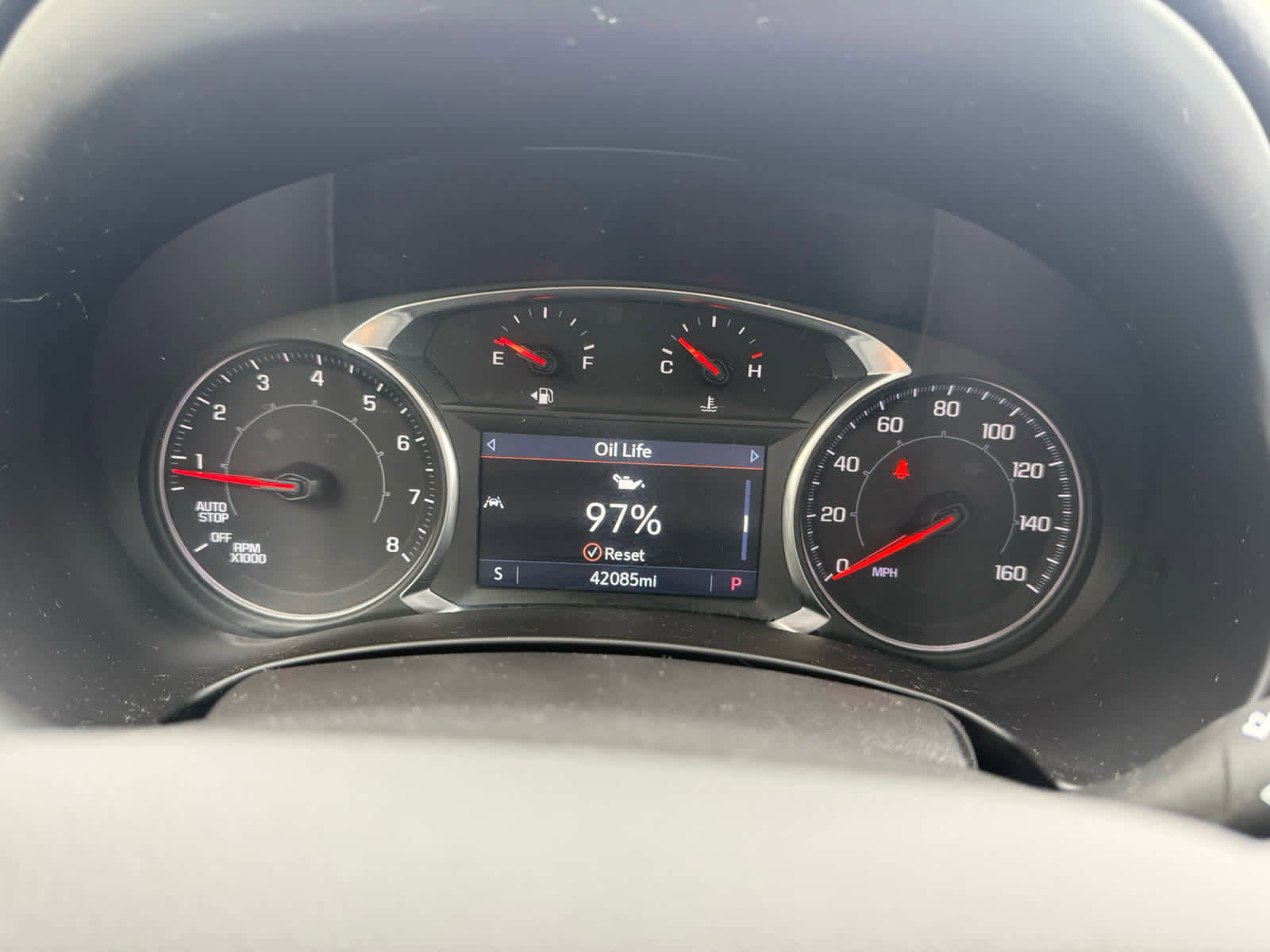 Used 2024 GMC Terrain AT4 image 3