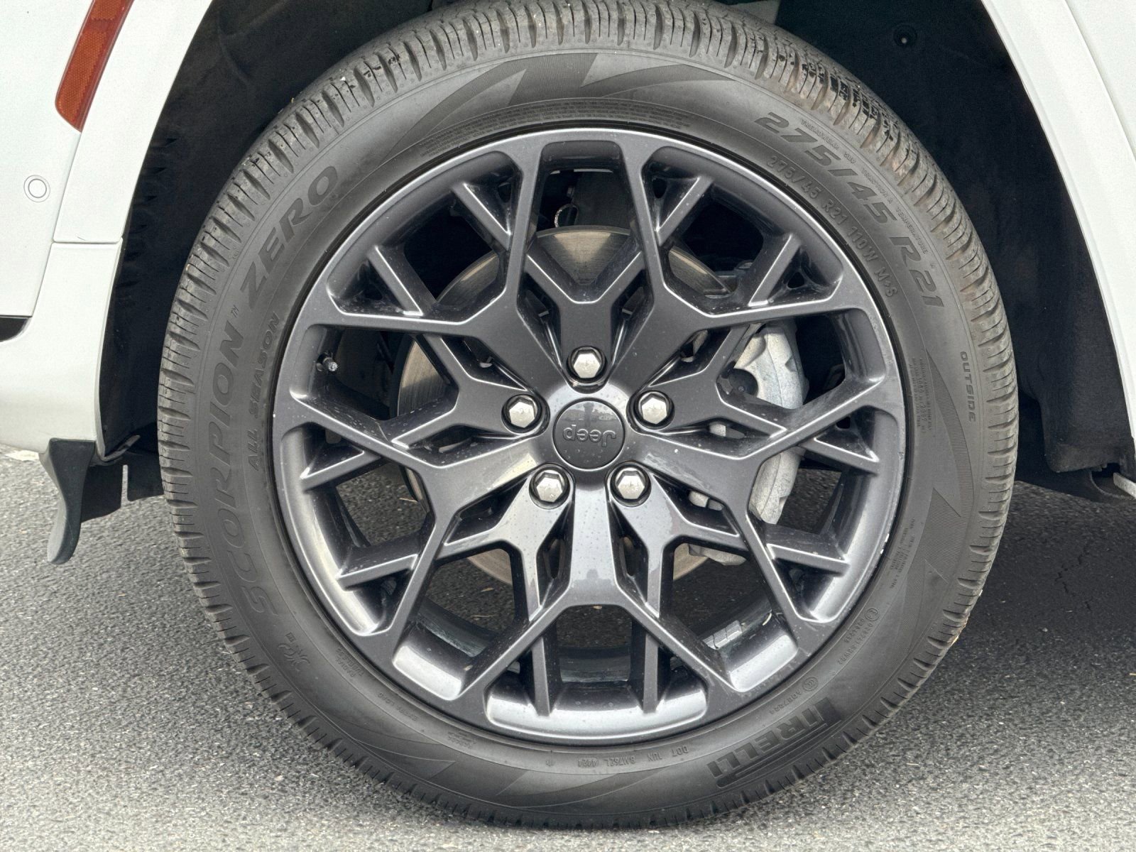 Used 2023 Jeep Grand Cherokee L Summit image 35