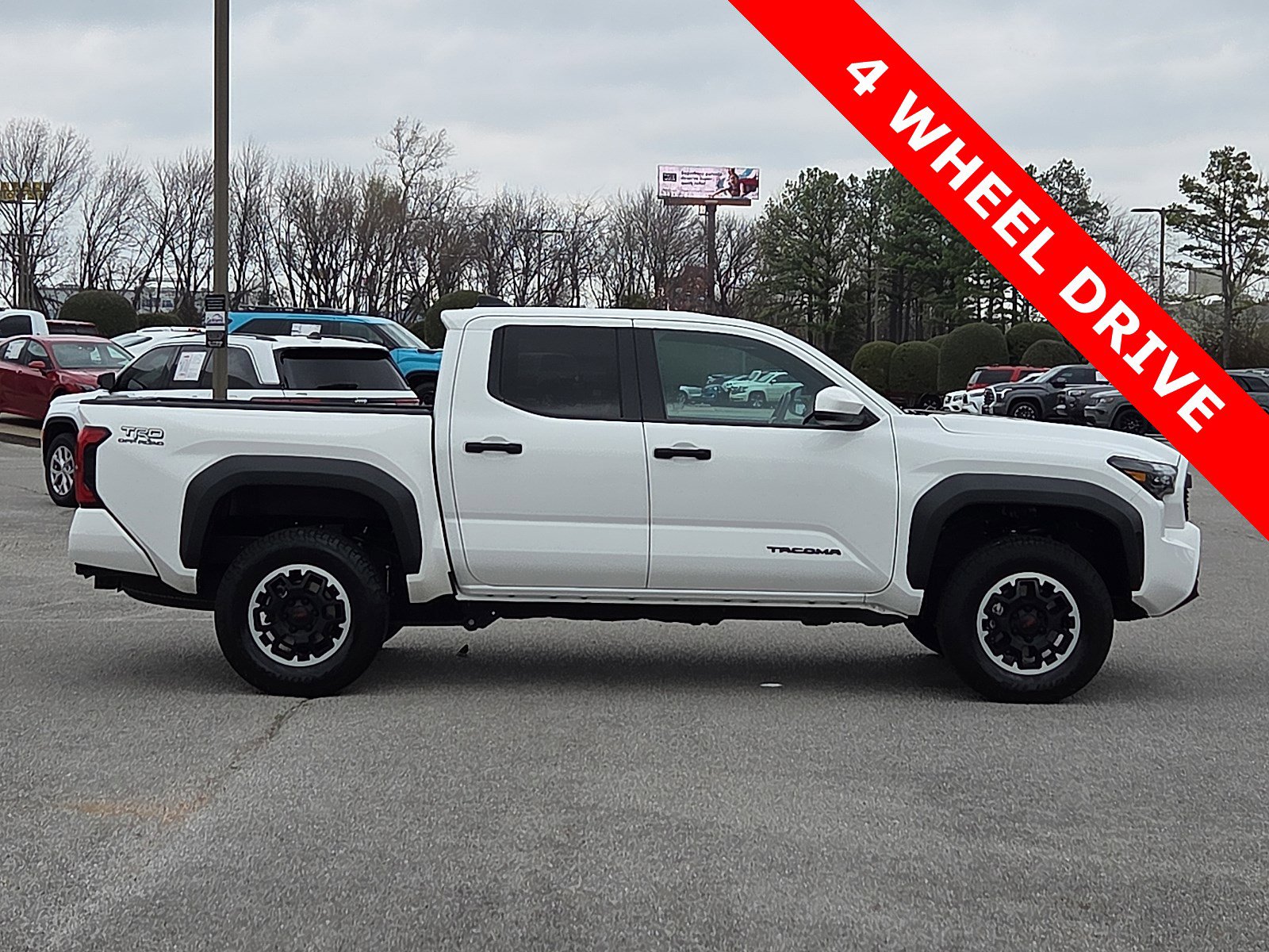 Used 2024 Toyota Tacoma TRD Off-Road image 6
