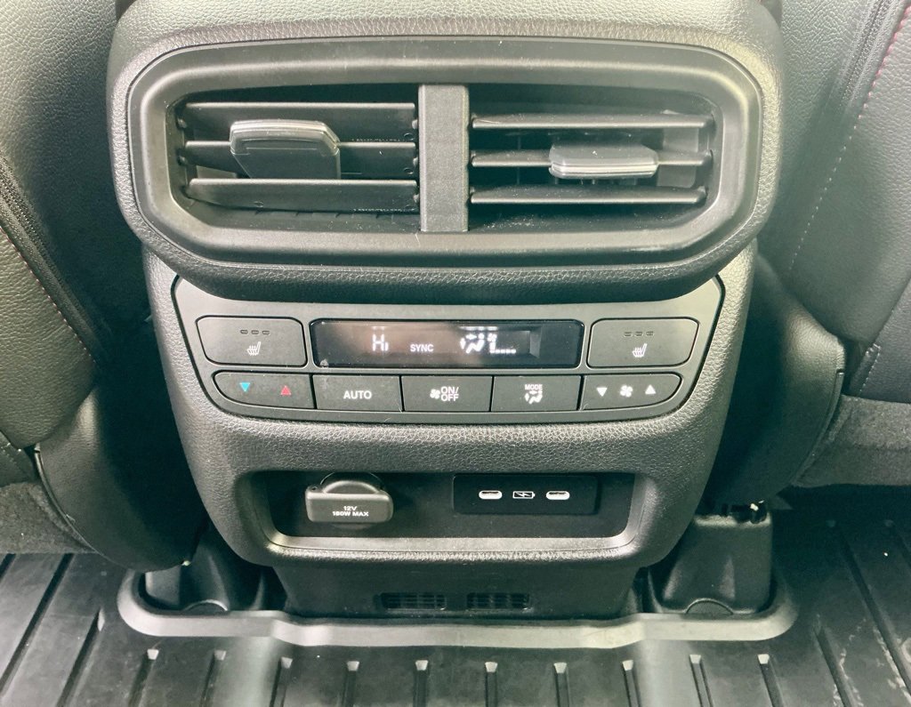 Used 2025 Honda Ridgeline Black Edition image 33