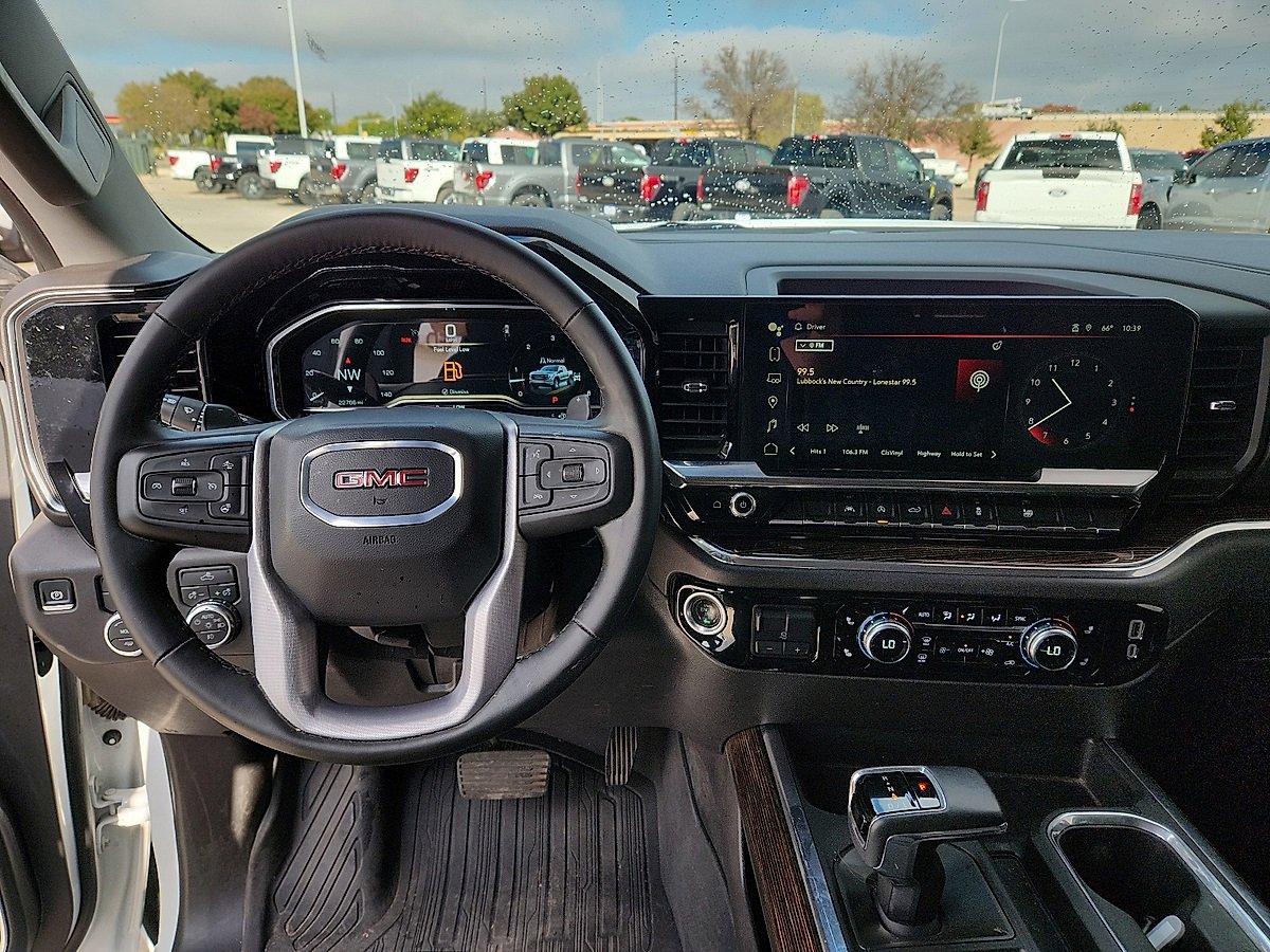 Used 2024 GMC Sierra 1500 Elevation w/ Preferred Package image 6
