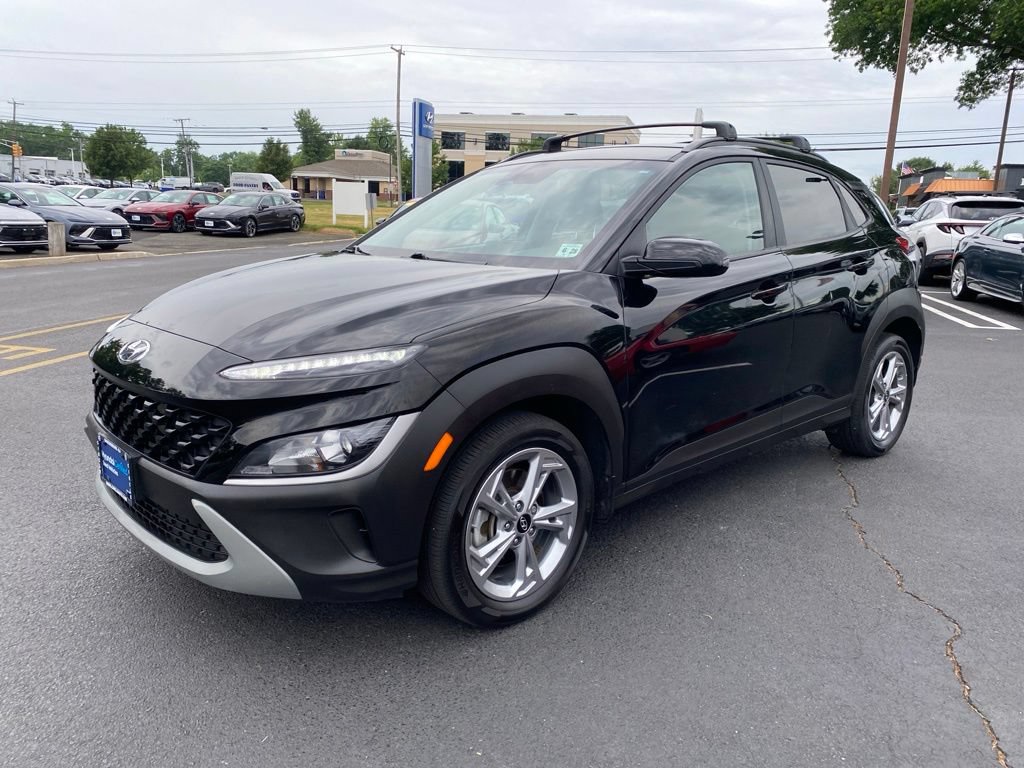 Certified 2023 Hyundai Kona SEL AWD/4WD image 6