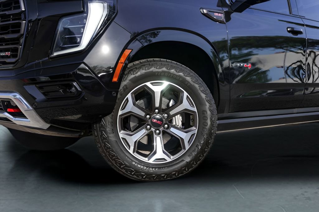 Certified 2025 GMC Yukon AT4 Ultimate image 4