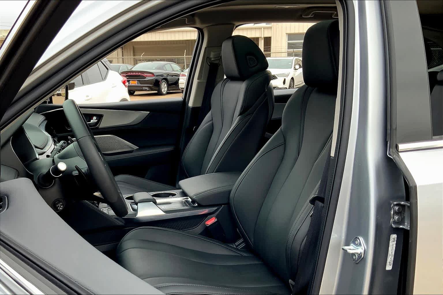 Used 2024 Acura MDX FWD image 8