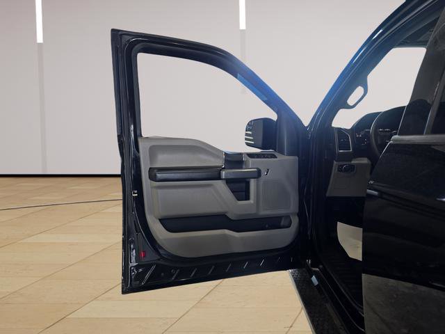 Used 2016 Ford F150 XLT AWD/4WD image 10