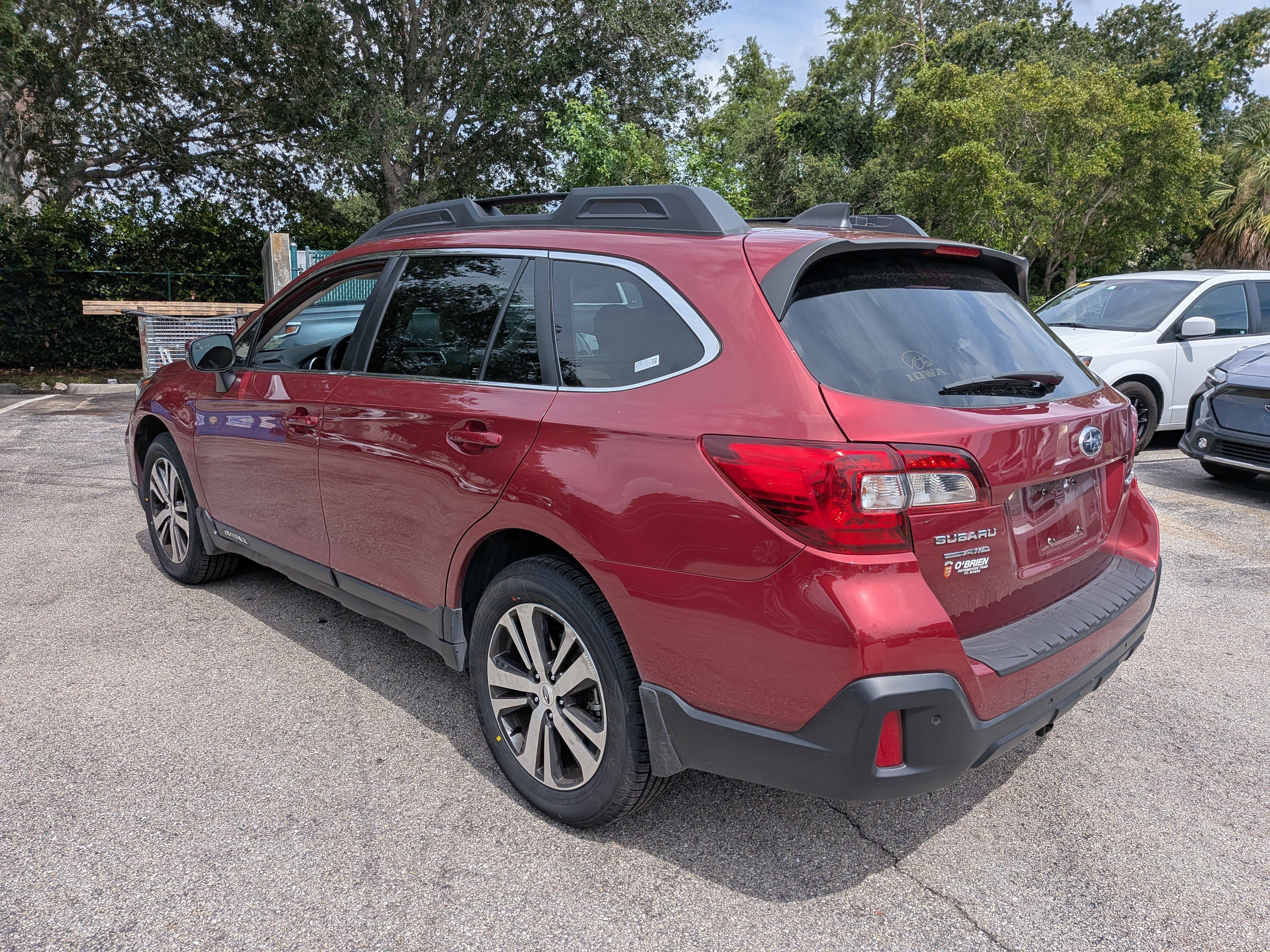 Used 2018 Subaru Outback 2.5i Limited AWD/4WD image 6