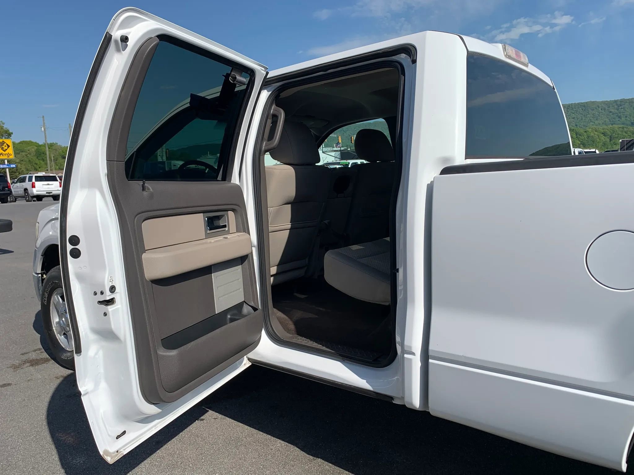 Used 2010 Ford F150 XL AWD/4WD image 21