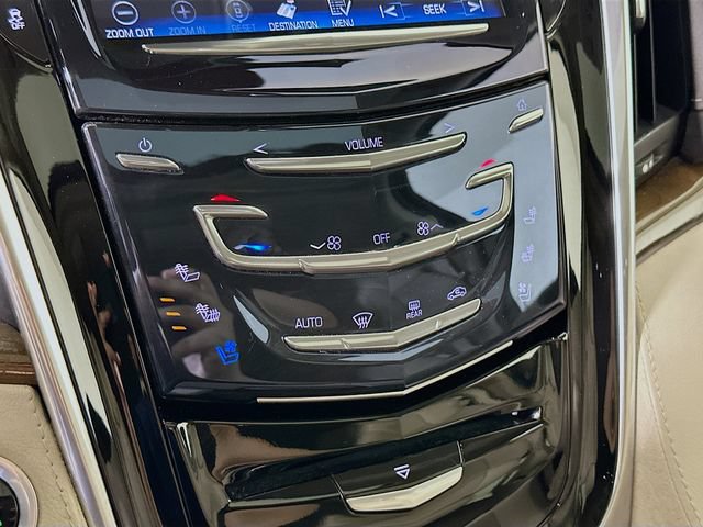 Used 2020 Cadillac Escalade Premium Luxury AWD/4WD image 22