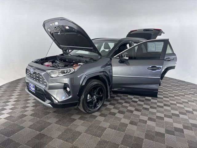 Used 2019 Toyota RAV4 XSE image 12