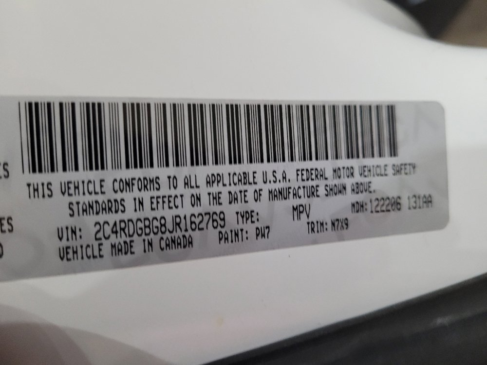Used 2018 Dodge Grand Caravan SE FWD image 33