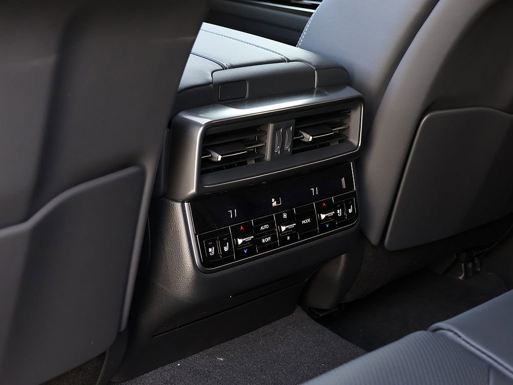 New 2026 Lexus LX 600 4WD w/ Premium Package image 15