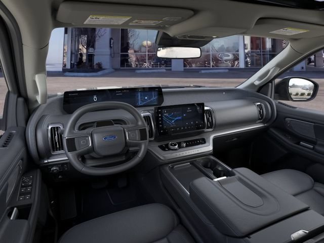 Used 2026 Ford Expedition Platinum w/ Driver's Package AWD/4WD image 9