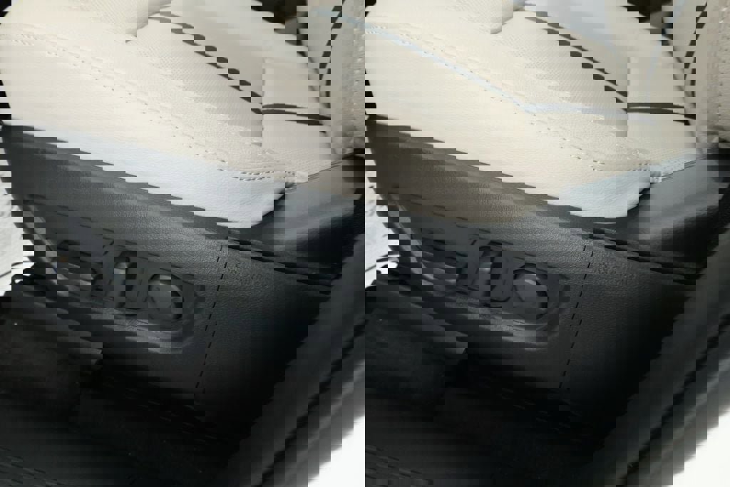 Used 2025 MAZDA CX-90 Plug-In Hybrid w/ Preferred image 10