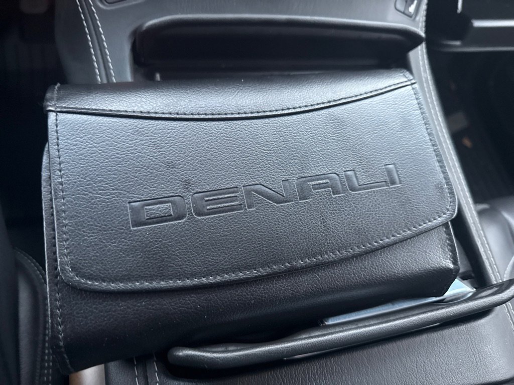 Used 2018 GMC Yukon Denali image 36