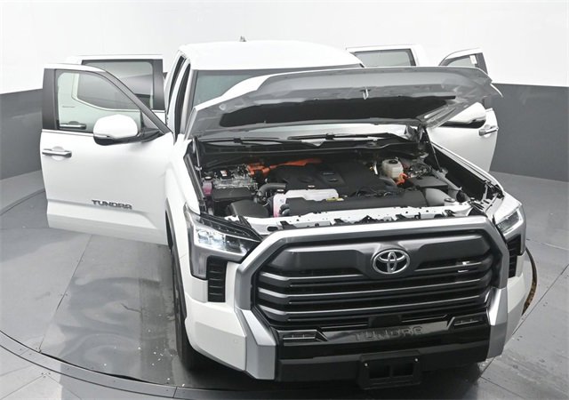 Used 2025 Toyota Tundra Limited image 33