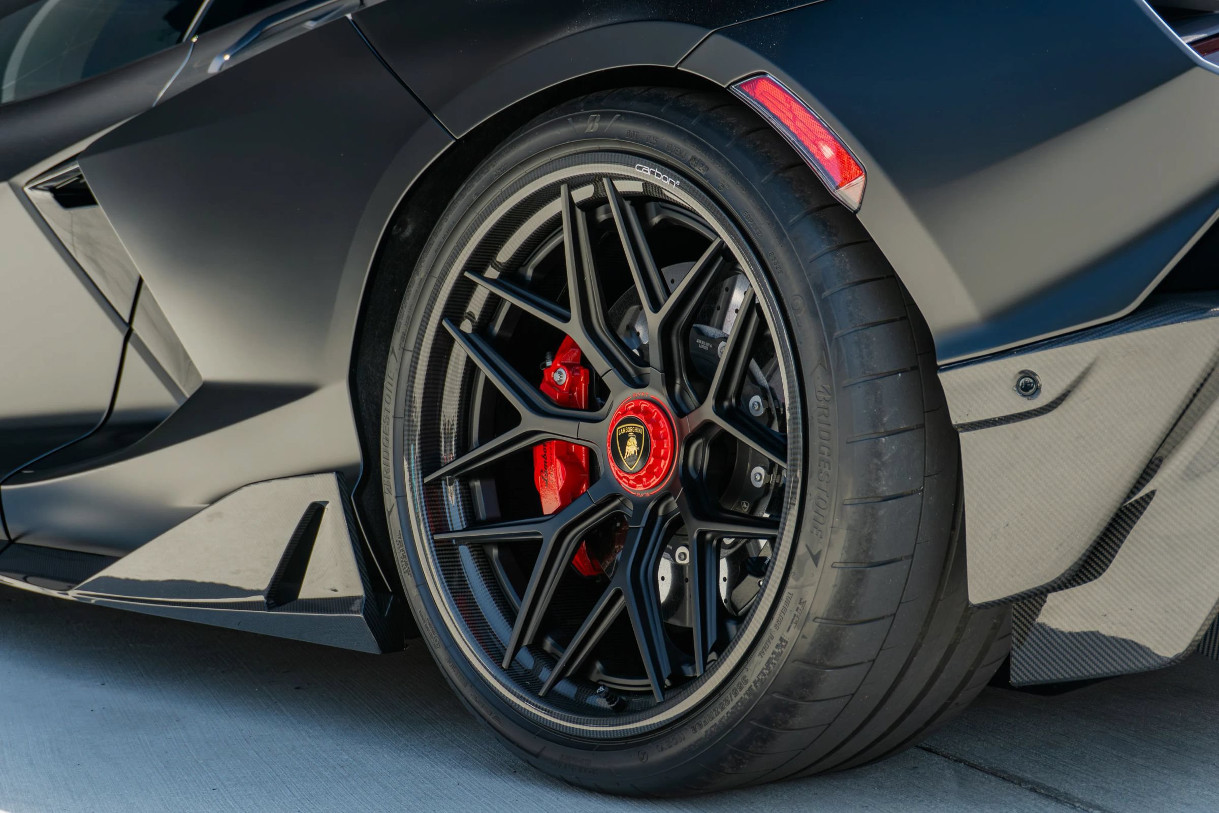 Used 2025 Lamborghini Revuelto AWD/4WD image 53