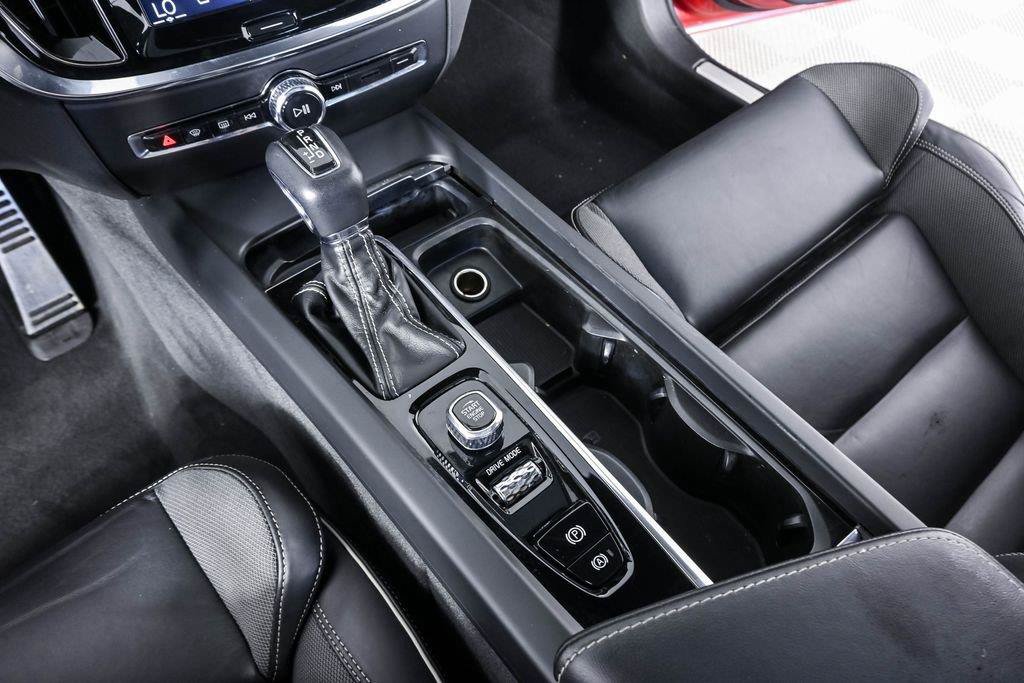 Used 2020 Volvo S60 T5 R-Design FWD image 16