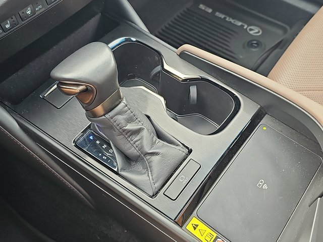 Certified 2024 Lexus ES 350 Ultra Luxury w/ Accessory Package (Z2) image 24