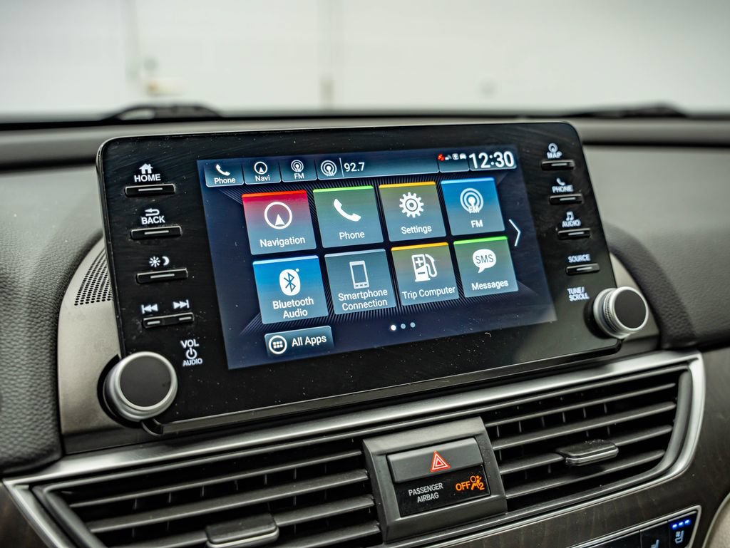 Used 2018 Honda Accord Touring image 24
