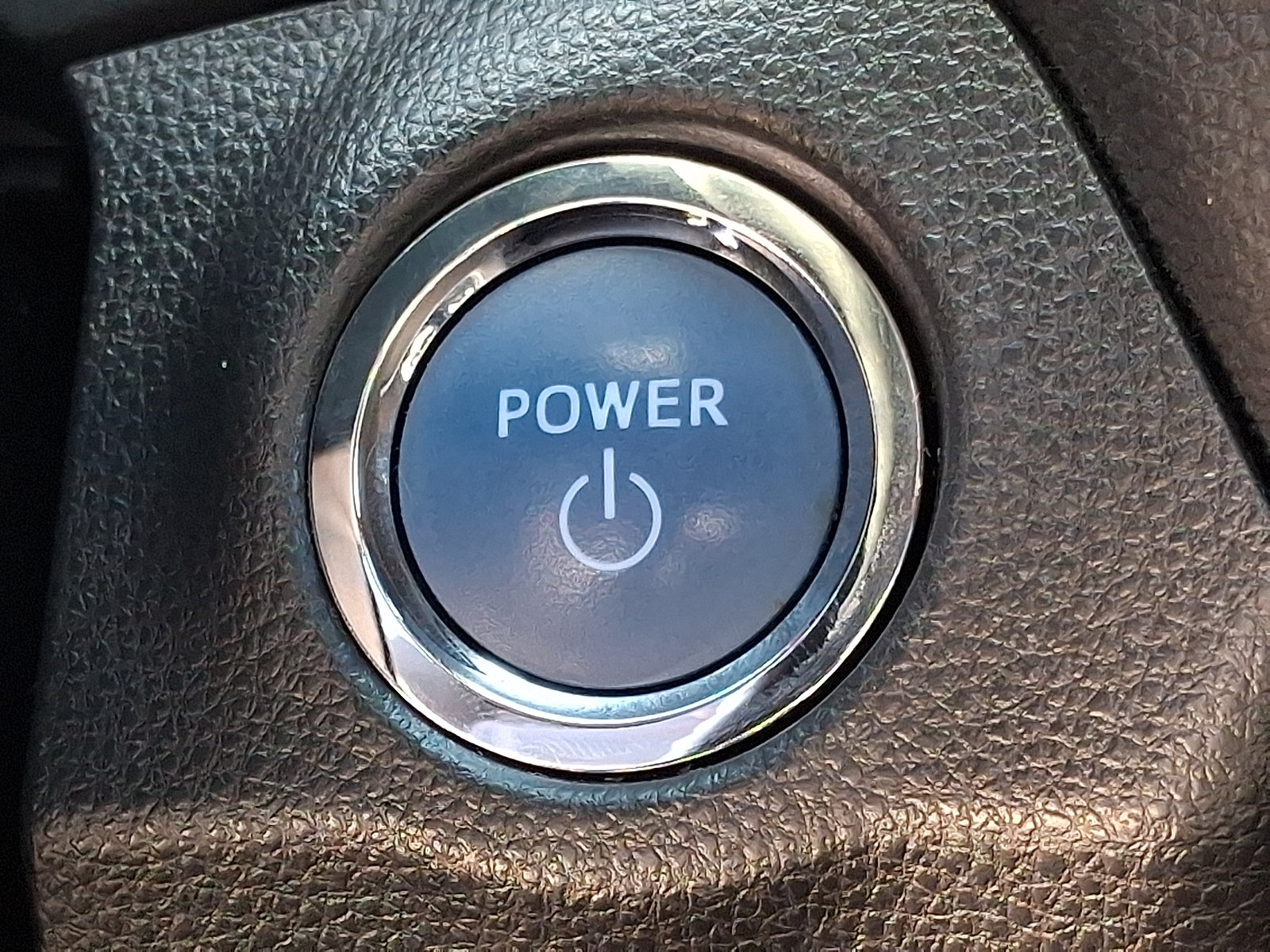 Used 2022 Toyota RAV4 SE w/ Convenience Package AWD/4WD image 27