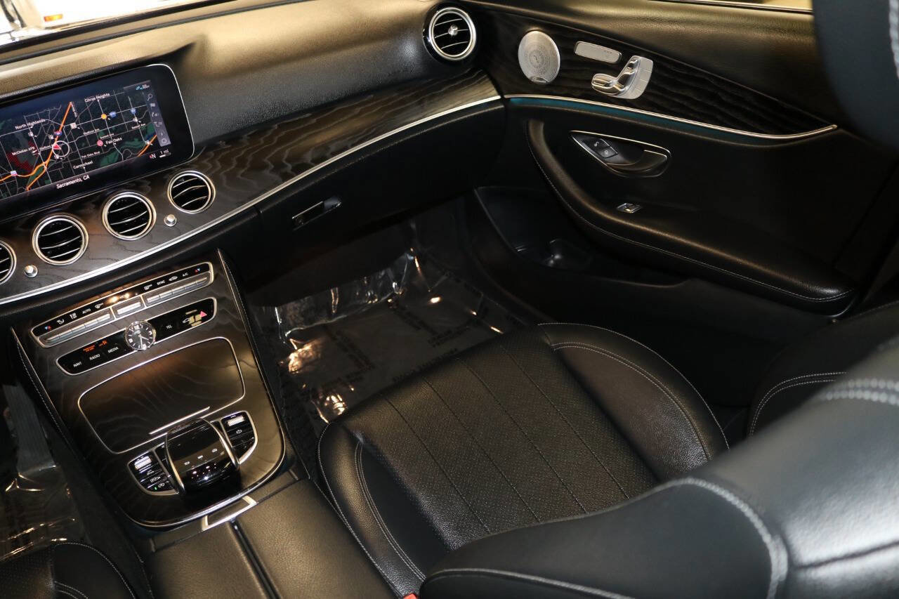 Used 2020 Mercedes-Benz E 350 Sedan image 18