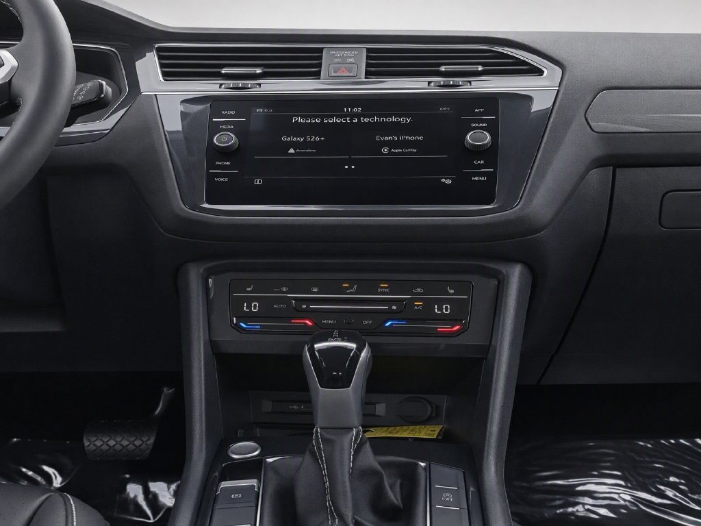 Certified 2023 Volkswagen Tiguan SE AWD/4WD image 26