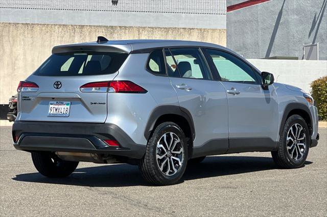 Certified 2025 Toyota Corolla Cross AWD Hybrid image 2