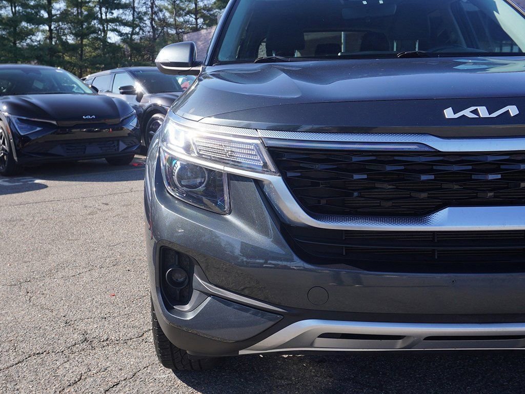 Used 2023 Kia Seltos S image 11