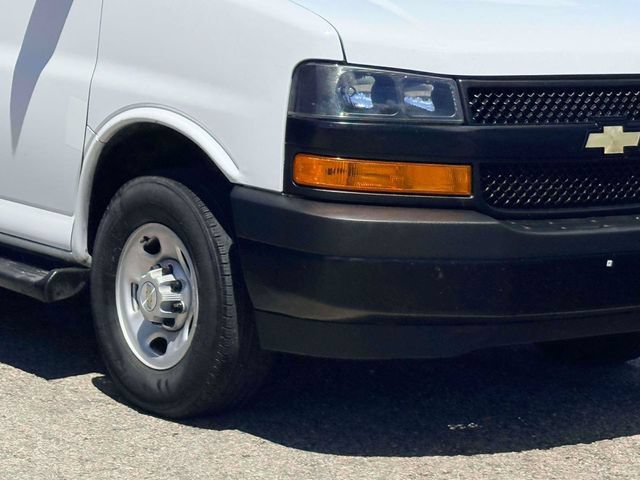 Used 2023 Chevrolet Express 3500 LS RWD image 10