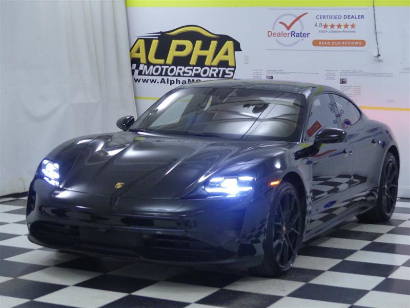 Used 2023 Porsche Taycan GTS image 4