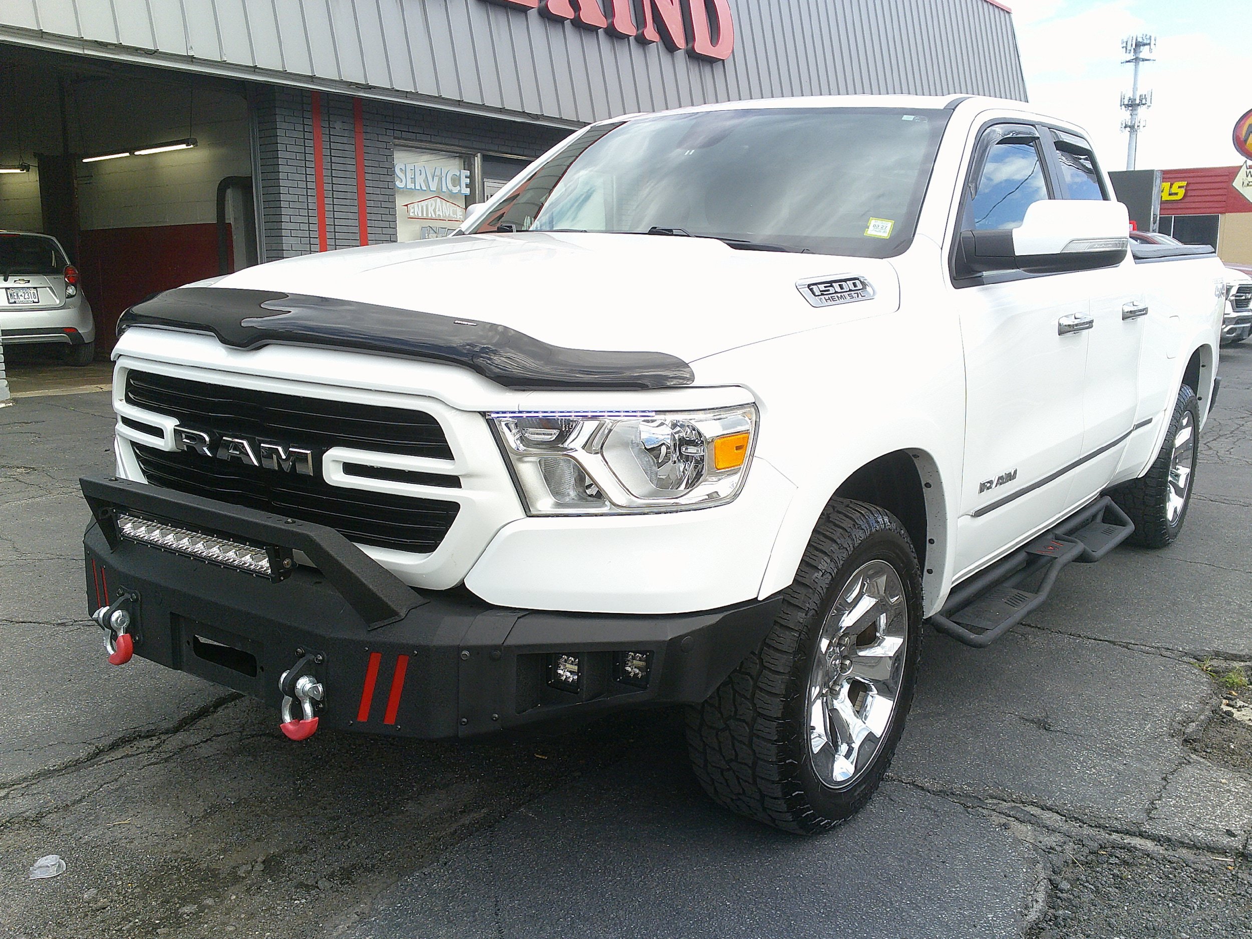 Used 2020 RAM 1500 Big Horn AWD/4WD image 2