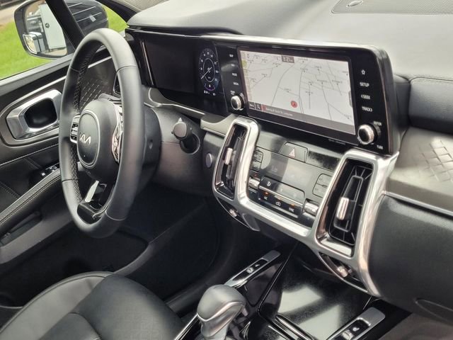 Used 2023 Kia Sorento SX image 13