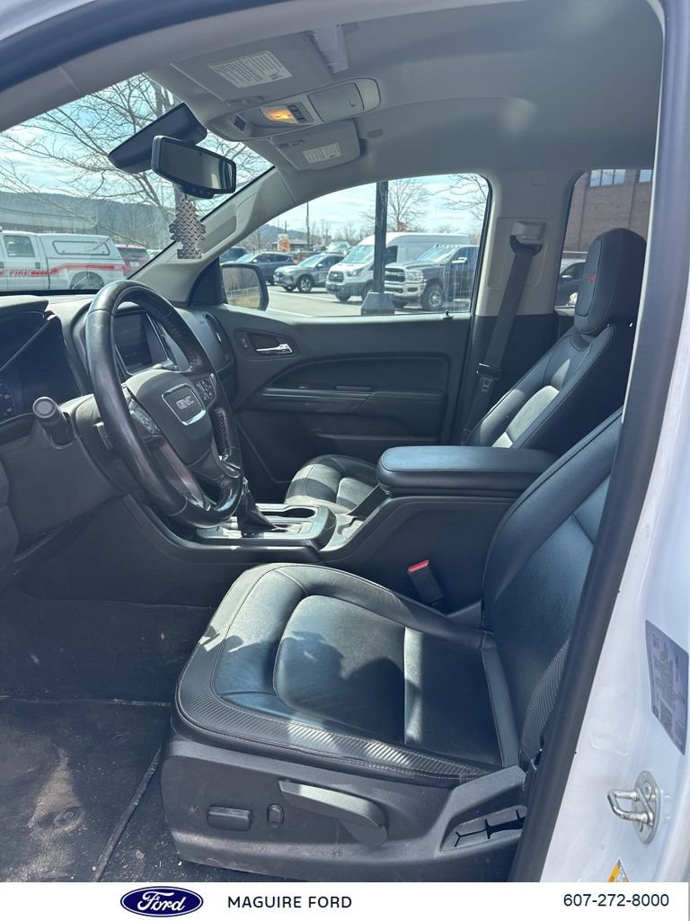 Used 2022 GMC Canyon AT4 image 12