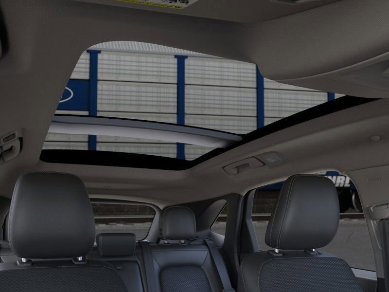 New 2025 Ford Escape SE w/ Class II Trailer Tow Package image 22