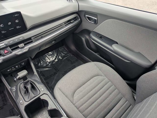 Used 2025 Kia K4 EX FWD image 16